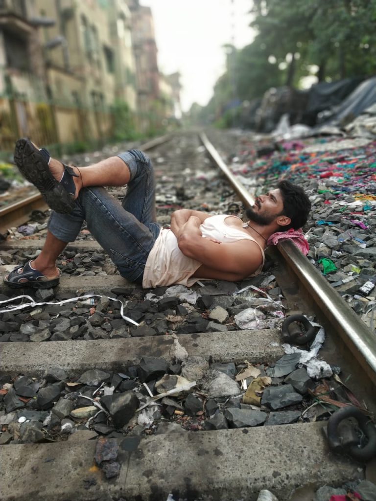  Avinash Dwivedi
