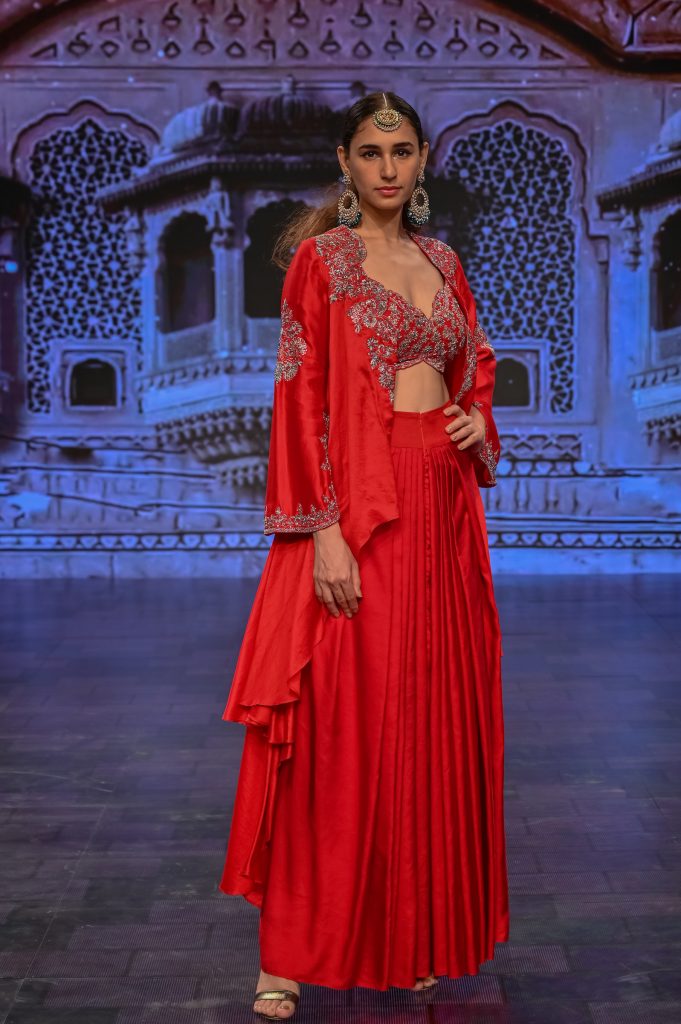 JAYANTI REDDYs Collection at The Lakme Fashion Week Winter/Festive 2020 at St. Regis in Mumbai, India on 24th October 2020  Photo :Vaqaas Mansuri / FS Images / Lakme Fashion Week / IMG Reliance