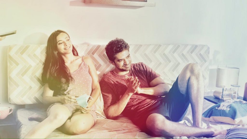 ZEE5-Comedy Couple
