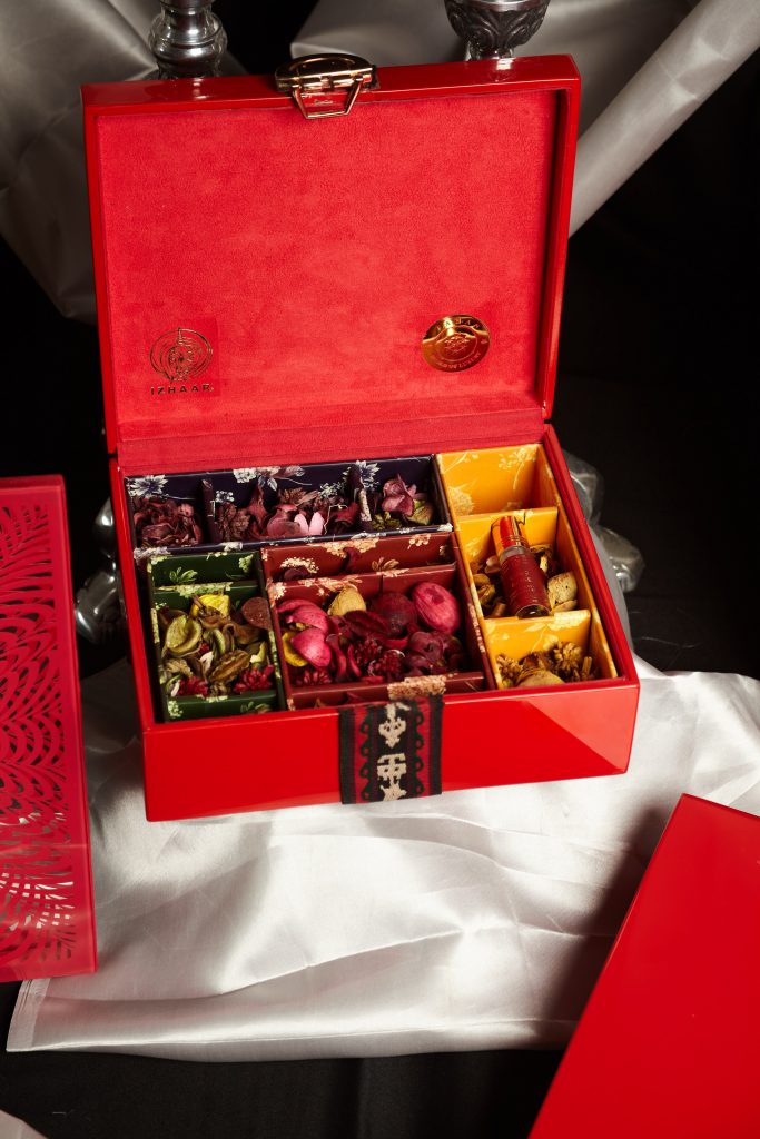 Valentine collection available at IZHAAR (3)