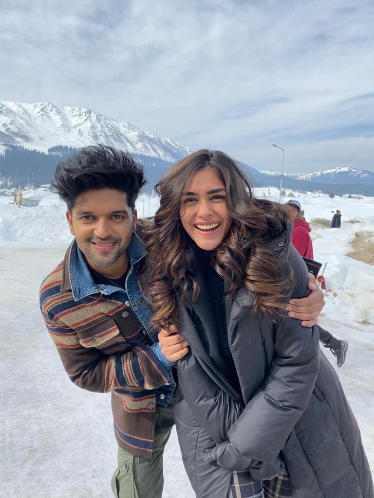 Guru Randhawa Mrunal Thakur