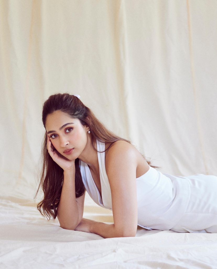 Meet Pashmina Roshan: The Fresh Face of Bollywood