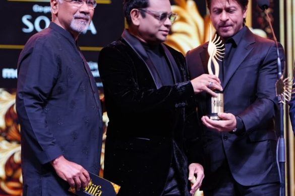 Shah Rukh Khan Wins Best Actor at IIFA 2024 for Jawan