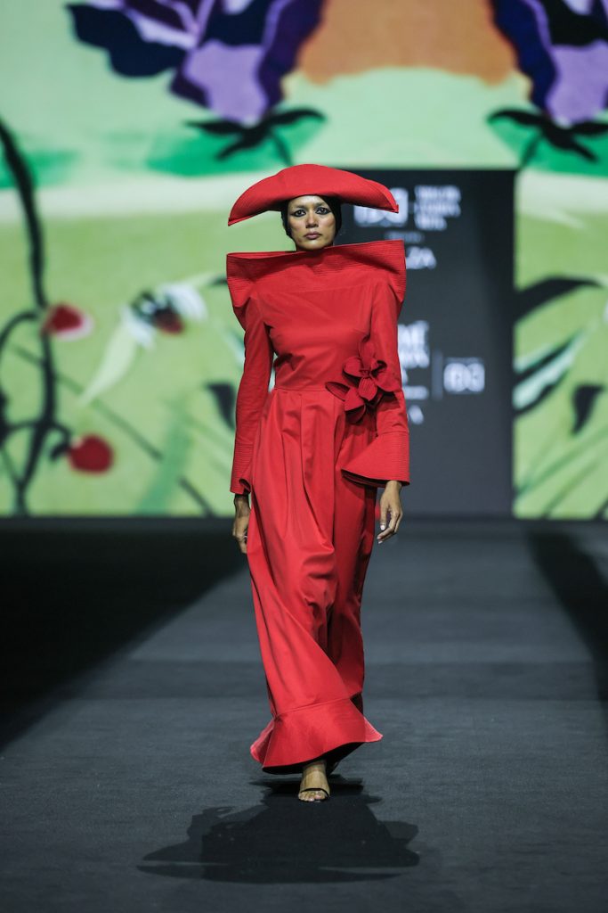 Lakmē Fashion Week witnesses a cross-cultural showcase as FDCI partners with Russian Fashion Council for ZA_ZA.