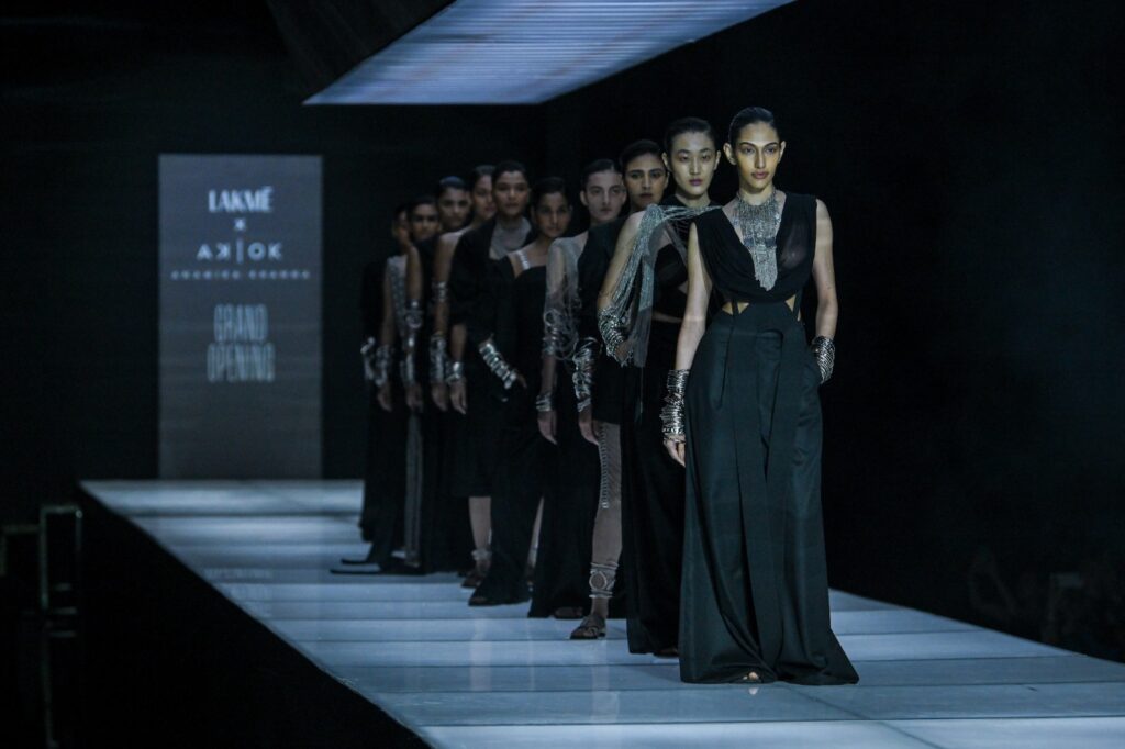 Lakmē Fashion Week x FDCI Returns to Delhi: A Dazzling Confluence of Fashion, Beauty, and Innovation