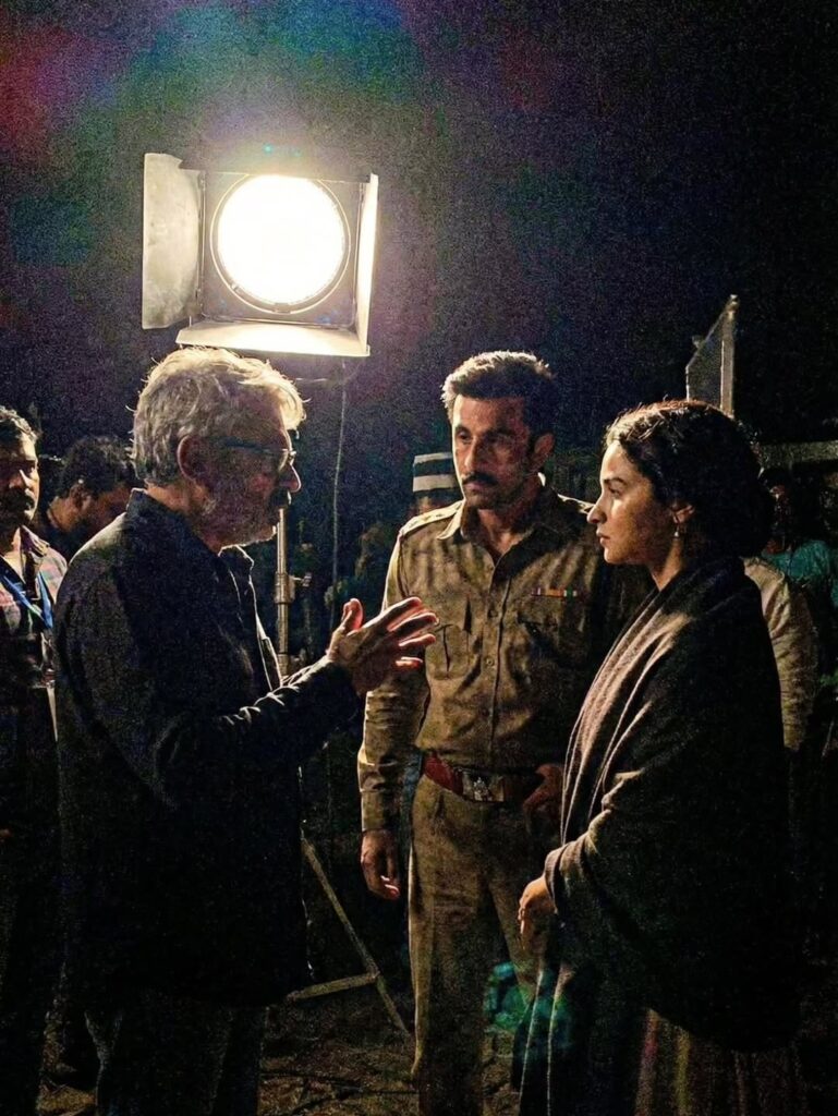 Love and War BTS: Ranbir Kapoor and Alia Bhatt’s Latest On-Set Photos Dominate Social Media